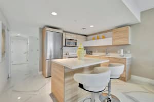 16385 Biscayne Blvd 1505, North Miami Beach, FL 33160 Sold 04/11/24