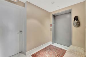 16385 Biscayne Blvd 1505, North Miami Beach, FL 33160 Sold 04/11/24