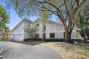 266 NW 119th Dr, Coral Springs, FL 33071 Sold 12/22/23