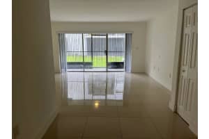 210 NW 87th Ave L107, Miami, FL 33172 Sold 12/08/23