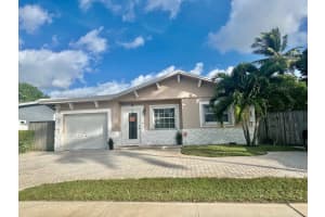 3315 SW 1st Ct, Deerfield Beach, FL 33442 Sold 12/01/23