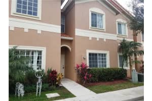 7841 Catalina Cir 7841, Tamarac, FL 33321 Sold 01/18/24