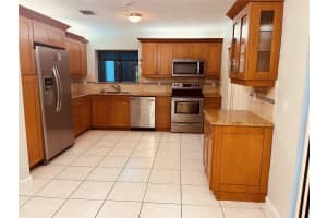 5 COLUMBIA Ct, Deerfield Beach, FL 33442 Sold 01/08/24