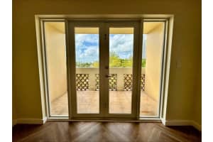 227 Michigan Ave 305, Miami Beach, FL 33139 Sold 04/05/24