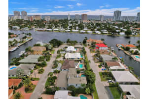 2532 SE 13th St, Pompano Beach, FL 33062 Sold 05/10/24