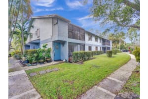 2717 S Oakland Forest Dr 201, Oakland Park, FL 33309 Sold 06/12/24