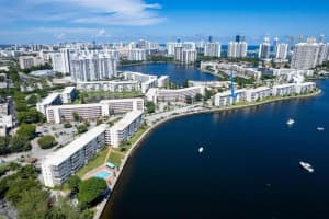 2920 Point East Dr N504, Aventura, FL 33160 Sold 03/20/24
