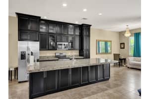 12420 NW 17th Mnr, Pembroke Pines, FL 33028 Sold 12/27/23