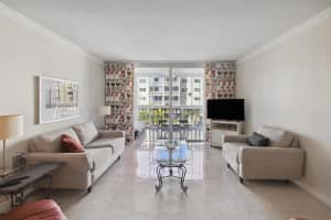 610 NE 12th Ave 304, Hallandale Beach, FL 33009 Sold 01/02/24