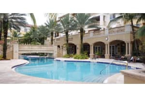 16100 Emerald Estates Dr APT 296, Weston, FL 33331, Sold 01/30/24