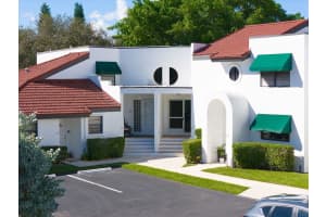 319 NW 36th Ave 319, Deerfield Beach, FL 33442 Sold 02/29/24