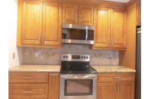 319 NW 36th Ave 319, Deerfield Beach, FL 33442 Sold 02/29/24