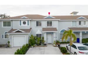 1189 SW 44th Ave, Deerfield Beach, FL 33442 Sold 02/29/24