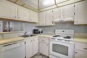 2600 NW 49th Ave 310, Lauderdale Lakes, FL 33313 Sold 04/02/24