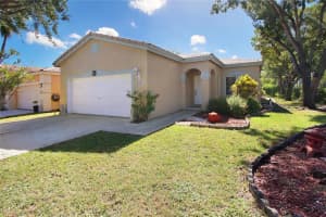 4280 SW 11th St, Deerfield Beach, FL 33442 Sold 06/14/24
