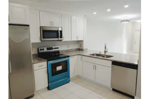 9947 NW 56th Pl, Coral Springs, FL 33076 Sold 01/17/24