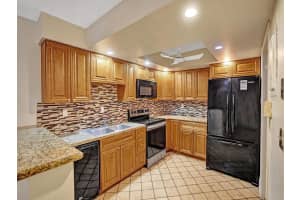 43 Ann Lee Ln 43, Tamarac, FL 33319 Sold 01/08/24