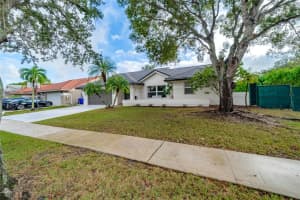 16292 NW 13th St, Pembroke Pines, FL 33028 Sold 04/26/24