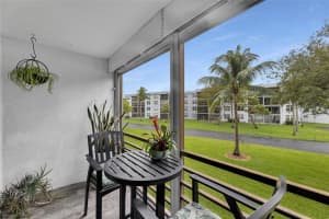 117 Royal Park Dr 2F, Oakland Park, FL 33309 Sold 04/08/24