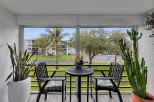 117 Royal Park Dr 2F, Oakland Park, FL 33309 Sold 04/08/24