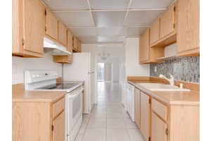 8450 Lagos De Campo Blvd 305, Tamarac, FL 33321 Sold 12/22/23