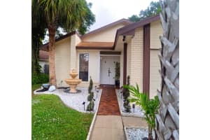 7 Danby Place, Boynton Beach, FL 33426 Sold 02/02/24