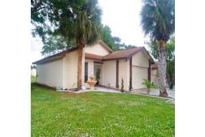 7 Danby Place, Boynton Beach, FL 33426 Sold 02/02/24