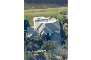 2745 Meadowood Dr, Weston, FL 33332 Sold 10/10/24