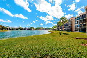6603 Coral Lake Dr 103, Margate, FL 33063 Sold 04/30/24
