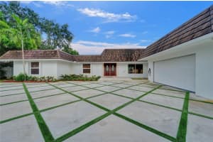 3660 N 52nd Ave, Hollywood, FL 33021 Sold 04/24/25