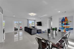 321 NW 39th St, Deerfield Beach, FL 33064 Sold 02/27/24