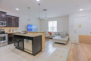 709 SW 2nd Ave 709, Pompano Beach, FL 33060 Sold 02/02/24