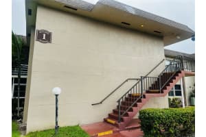 500 Davis Rd 29, Palm Springs, FL 33461 Sold 12/29/23