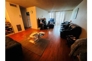 500 Davis Rd 29, Palm Springs, FL 33461 Sold 12/29/23