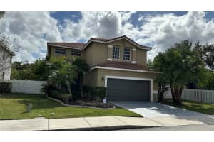 16456 NW 18th St, Pembroke Pines, FL 33028 Sold 12/15/23