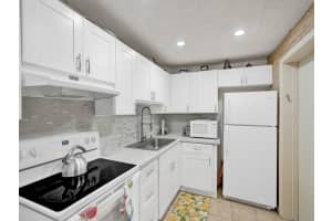 200 NE 19th Ct 109M, Wilton Manors, FL 33305 Sold 03/27/24