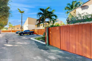 15639 SW 86th Ter 306, Miami, FL 33193 Sold 01/05/24