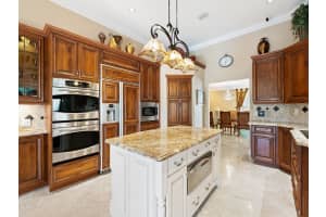 10686 Boca Woods Ln, Boca Raton, FL 33428 Sold 05/22/24