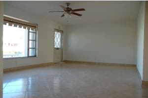 6812 NW 75th Ct, Tamarac, FL 33321 Sold 04/12/24