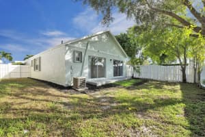 3810 Marlberry Ln, Miramar, FL 33025 Sold 01/09/24