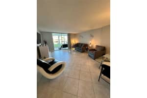 201 SE 11th Ter 105, Dania Beach, FL 33004 Sold 01/17/24