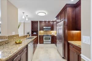 1150 Hillsboro Mile 912, Hillsboro Beach, FL 33062 Sold 03/28/24