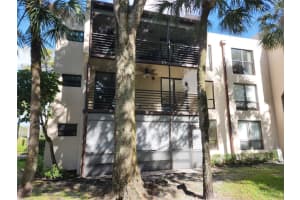 7850 W Mcnab Rd 202, Tamarac, FL 33321 Sold 01/12/24