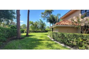 1335 SW Cottonwood Cv, Port St Lucie, FL 34986 Sold 02/29/24