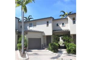 1900 Oceanwalk Ln 119, Lauderdale By The Sea, FL 33062 Sold 03/27/24