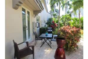 1900 Oceanwalk Ln 119, Lauderdale By The Sea, FL 33062 Sold 03/27/24