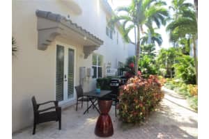 1900 Oceanwalk Ln 119, Lauderdale By The Sea, FL 33062 Sold 03/27/24