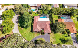 273 NW 95th Ter, Coral Springs, FL 33071 Sold 02/06/24