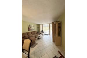 4850 NW 29th Ct 427, Lauderdale Lakes, FL 33313 Sold 02/02/24