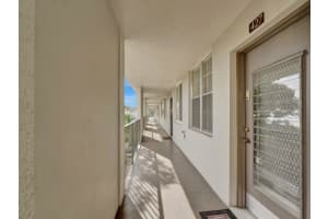 4850 NW 29th Ct 427, Lauderdale Lakes, FL 33313 Sold 02/02/24